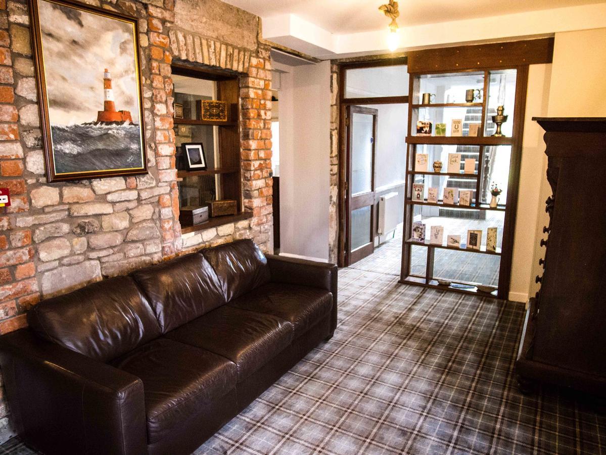 Отель Longstone House Bed & Breakfast Сихаузес Экстерьер фото