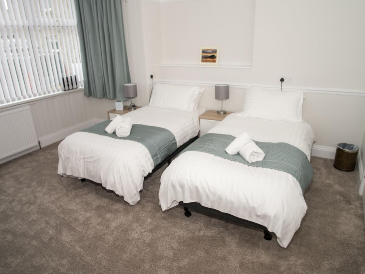 Отель Longstone House Bed & Breakfast Сихаузес Экстерьер фото