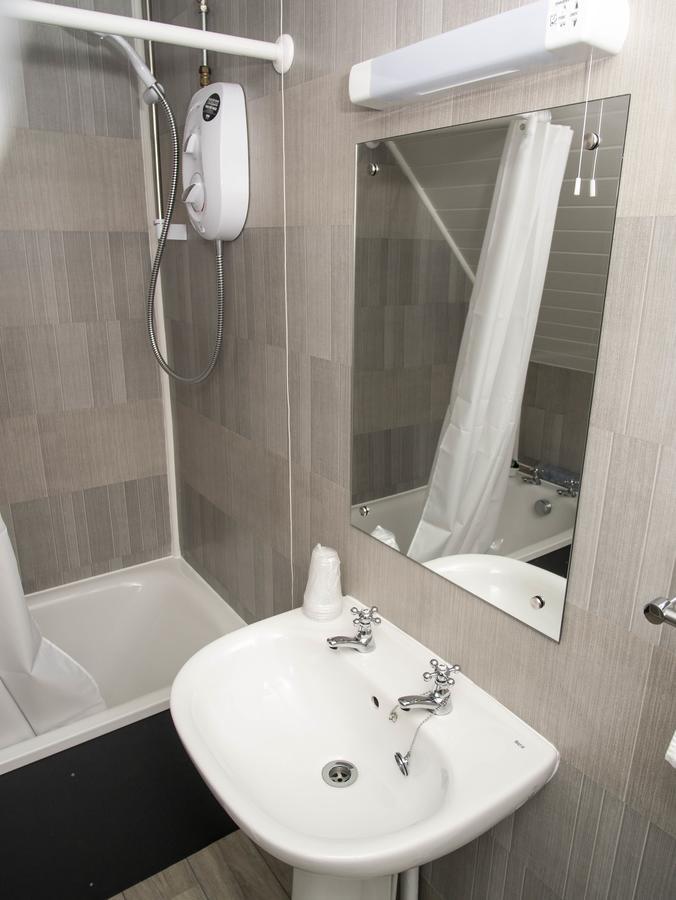 Отель Longstone House Bed & Breakfast Сихаузес Экстерьер фото