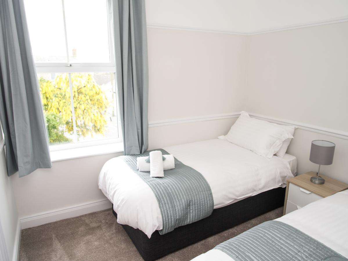 Отель Longstone House Bed & Breakfast Сихаузес Экстерьер фото